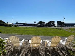 Relax and Recharge! Pet Friendly! - Image 2