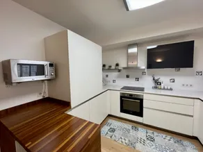 Luxury apartment city center - Image 5