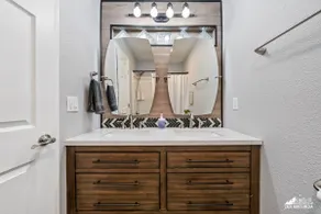 Alaskan Floral Arrangement Townhome (1) - Image 5