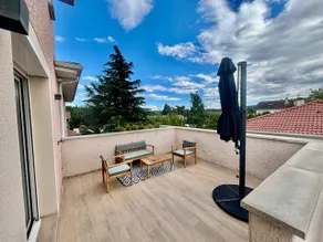 Romantic getaway: balneotherapy & calm near Lyon - Image 4