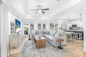 New - Close to Wharf! 3 bedrooms, Sleeps 10, Pool - Image 5