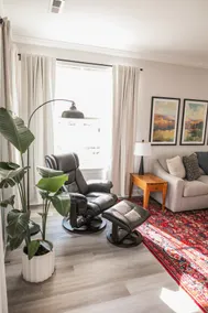 New Urban Oasis Stylish Downtown Chattanooga Condo - Image 4