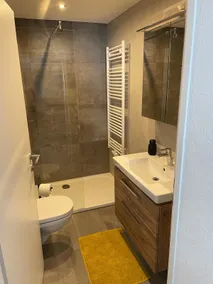 Idyllic suite near the city center - Image 3