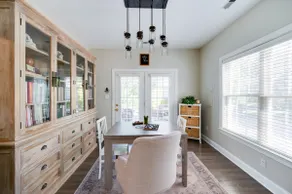 The Wyndsong - Cozy Patio, Fire Pit and Work Space! - Image 3