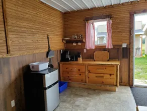 Polar Bear Cabins- Livery Cabin - Image 3