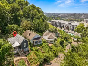Historic Renovated 2BD - Overlooking Downtown - Image 2