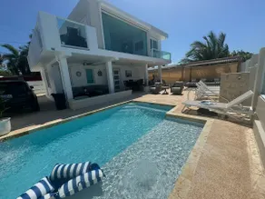 Casa Blanca Beach - Image 2