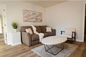 Safe & Quiet Two Bedroom stay w/Grill and Fire Pit - Image 3