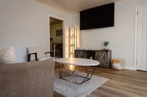 Safe & Quiet Two Bedroom stay w/Grill and Fire Pit - Image 2