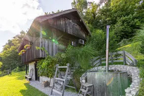 Vineyard Cottage Skatlar - Image 3