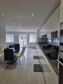 Luxury Home park in front BR5+/-Church hall - Image 3