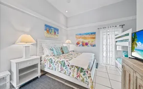 Beachfront Cottage - Seagrape - Image 4