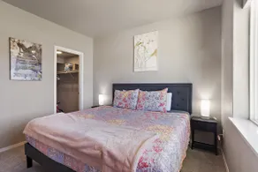 5 King bedrooms 6 tvs! Tankless Brand New House - Image 5
