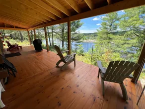 Waterfront Lodge | FirePit+Bunkie+Watercrafts+BBQ - Image 3