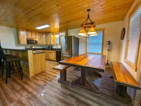 5 br house with gorgeous mountain and river view - Image 3