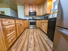 5 br house with gorgeous mountain and river view - Image 5