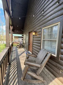 Max and Draco's at Rough River, Lake Front Cabin - Image 2
