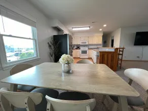 Cool Beans Beach House (Unit B) - Image 3
