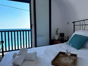 Beachfront Maisonette – Agia Fotini beach - Image 4