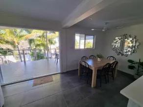 Entire Family Beach House Awaits - Image 4