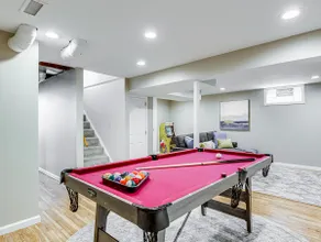 Upscale Home - Heated Floors, Bonfire, Arcade - Image 3