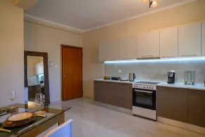 Luxury Modern 2 bed Elegance - Image 4