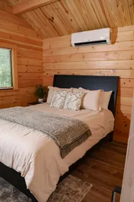 #77 Tiny Home | One bedroom with HOT TUB - Image 4