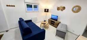 Small new house for one to four people - Image 5