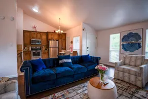3bed2b luxury family stay|Colony Frisco Plano DFW - Image 2