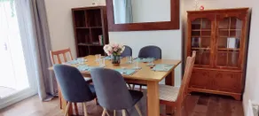 Beautiful 3 bed hse with parking and garden - Image 3