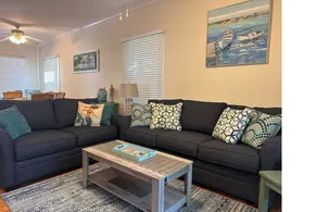 Casa Capri Smukt hus i tropisk stil med 3 King Suites POOL 2 km til BEACH - Image 2