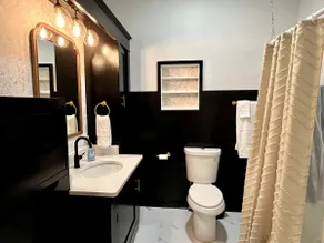 Downtown views apartment - Image 4