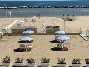 Villa "Baci sul Mare" Attico- Spiaggia privata - Image 3