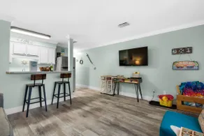 Okaloosa Island Castaway - Image 4