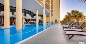 Sunny, beachfront balcony! Pool/hottub access - Image 3