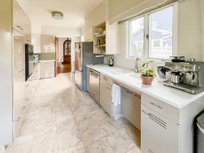 Quiet Home Near Cobbs Hill, Brighton, & the City - Image 2