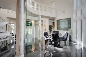 Stunning Former Street Of Dream - Image 5