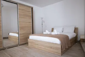 New 1 Bedroom Apartment with Country Views - Image 5
