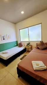 Cozy property, private pool - Image 5