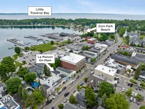La Maison on Main with views of Harbor Point - Image 2