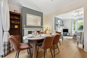 Stylish 2BR Chic Home w/Garden, On-Street Parking - Image 5