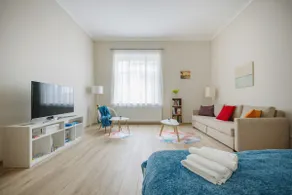 Stylish new apartment with 2 bedrooms in Buda 2 - Image 5