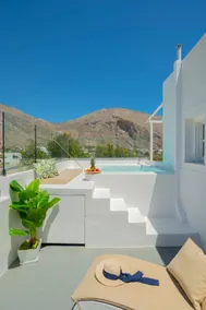 Luxury Three Bedroom apartment with hot tub \"L&E\" - Image 2