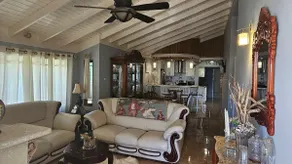 Cozy Relaxing Home in Old Harbour - Image 2