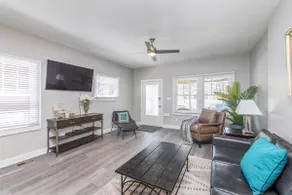 Only 5min to Downtown | Terrace | BBQ - Image 3