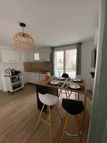 Le HappyNous, cosy, climatisé, wifi, parking privé intérieur - Image 3