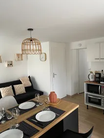 Le HappyNous, cosy, climatisé, wifi, parking privé intérieur - Image 4