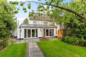 Spacious & Sunny Cottage Close to Suffolk Coast - Image 3