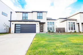Modern W Dallas Retreat | 3BR • 15 Min DTX - Image 4