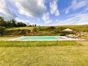 Rural house, private heated pool, grounds & games - Image 2